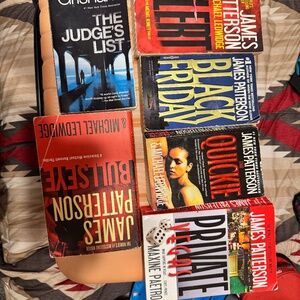 James Patterson Paper backs